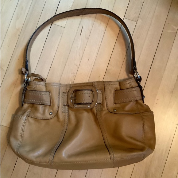 Purse - Picture 1 of 3